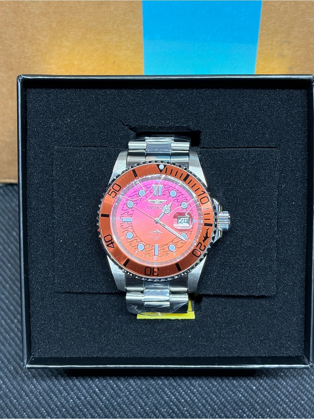 50898 Invicta Mens Pro Diver Steel Watch 42mm Case 200m Orange/Pink The Thing - Picture 2 of 7